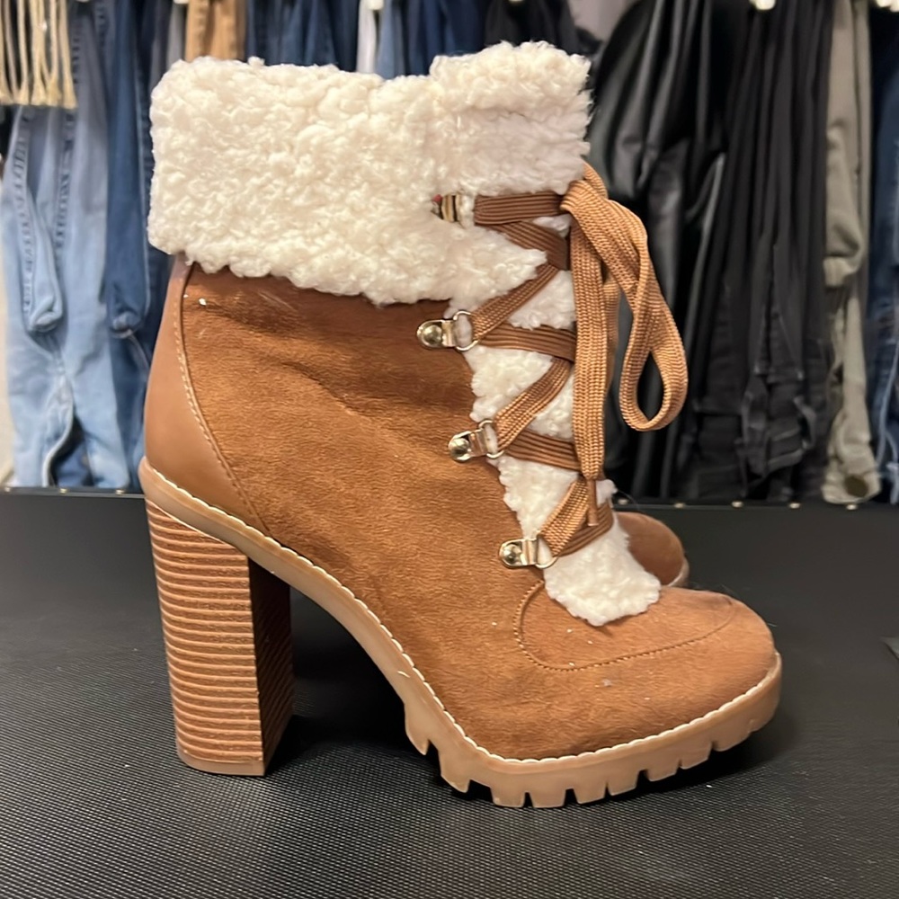 BCBG booties worn once 8.5